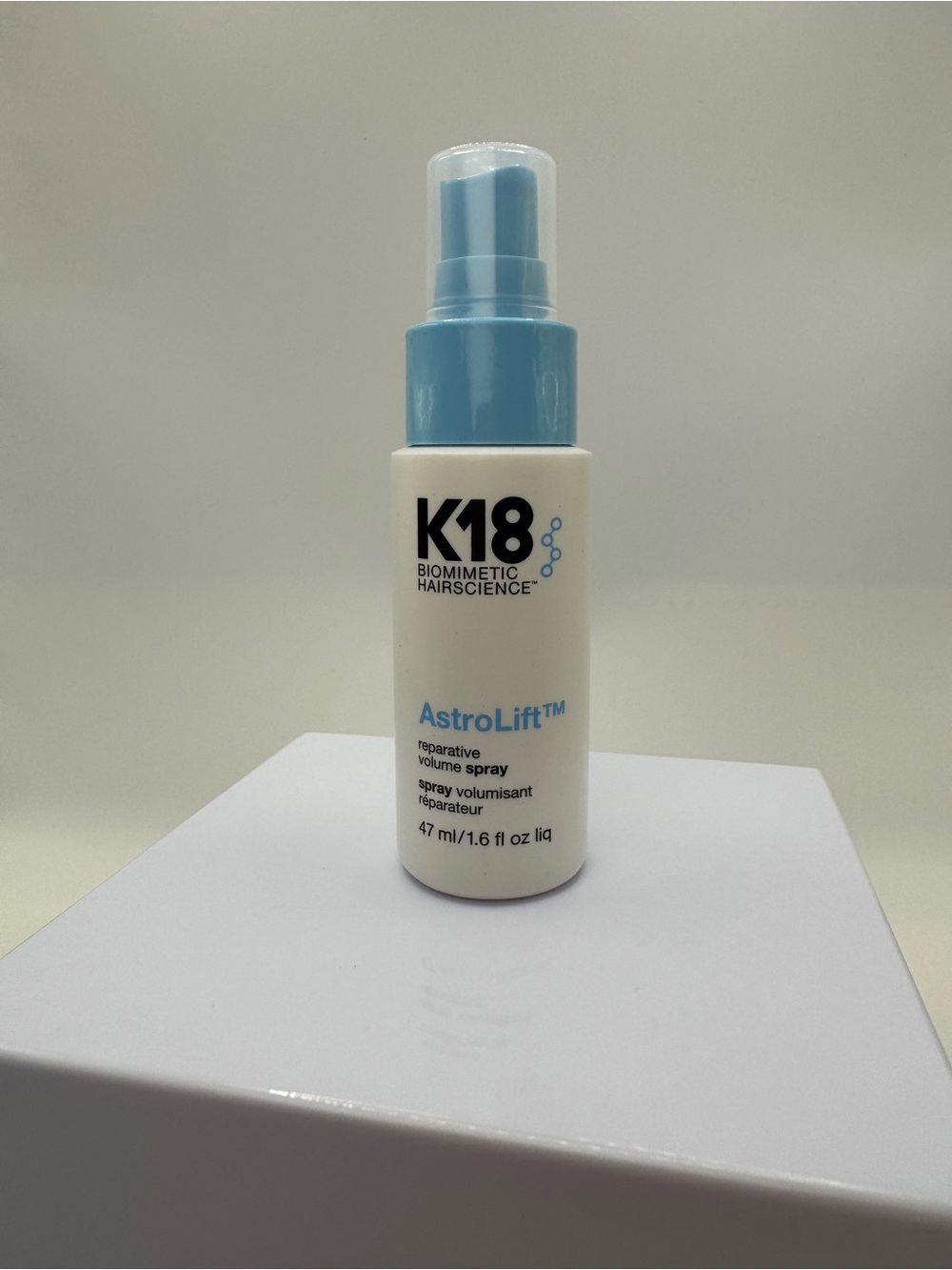 K18 AstroLift Reparative Volume Spray — White & Blue